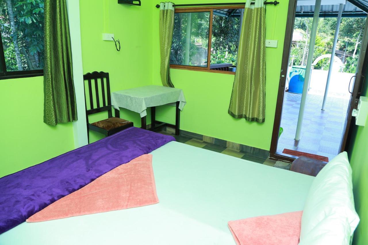 Dean Dale Cottages Thekkady Esterno foto