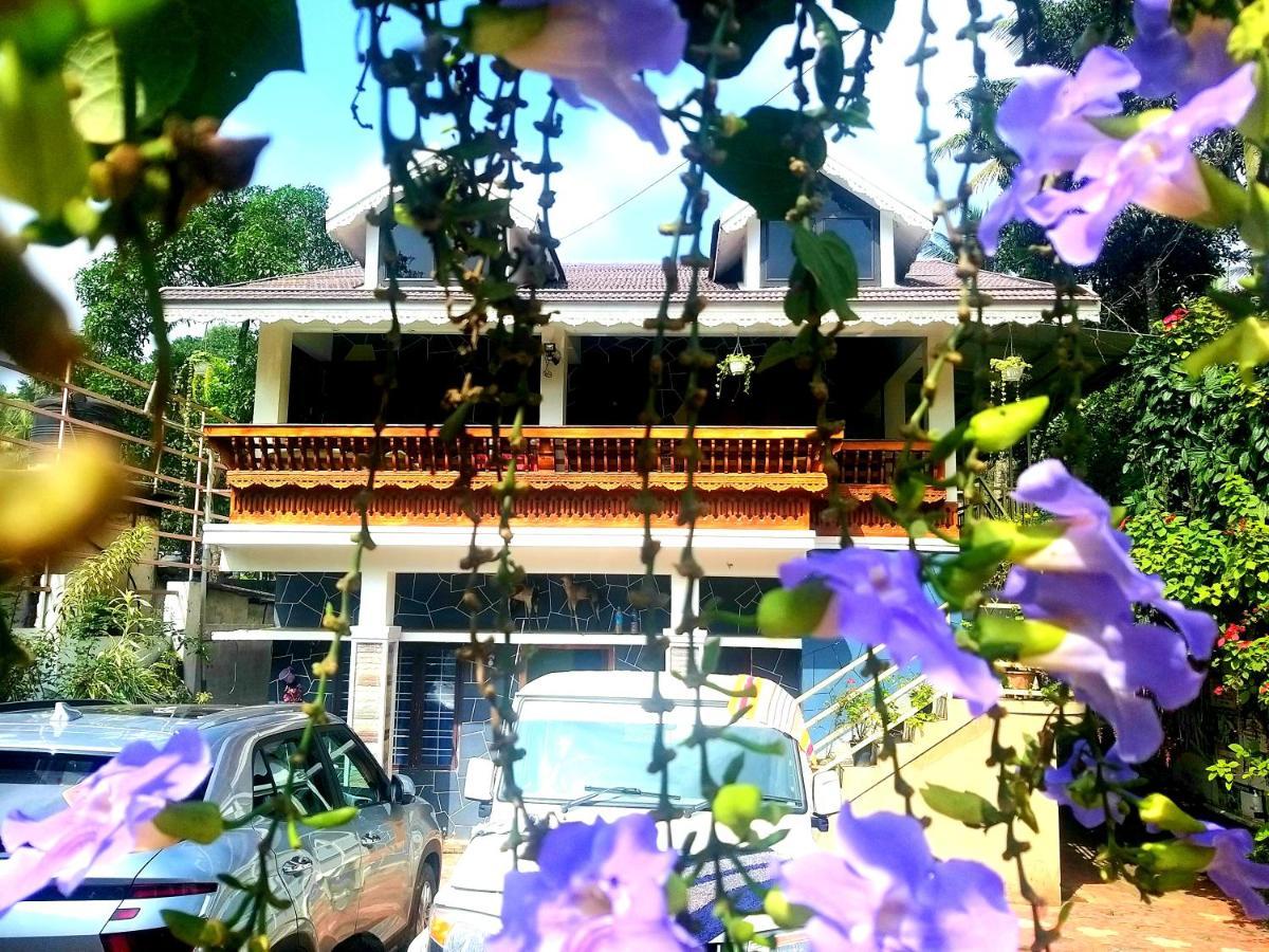 Dean Dale Cottages Thekkady Esterno foto