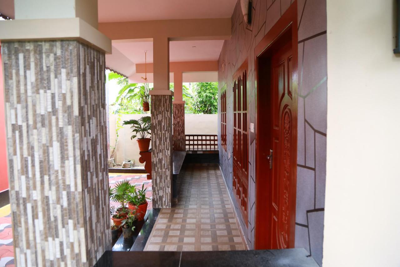 Dean Dale Cottages Thekkady Esterno foto