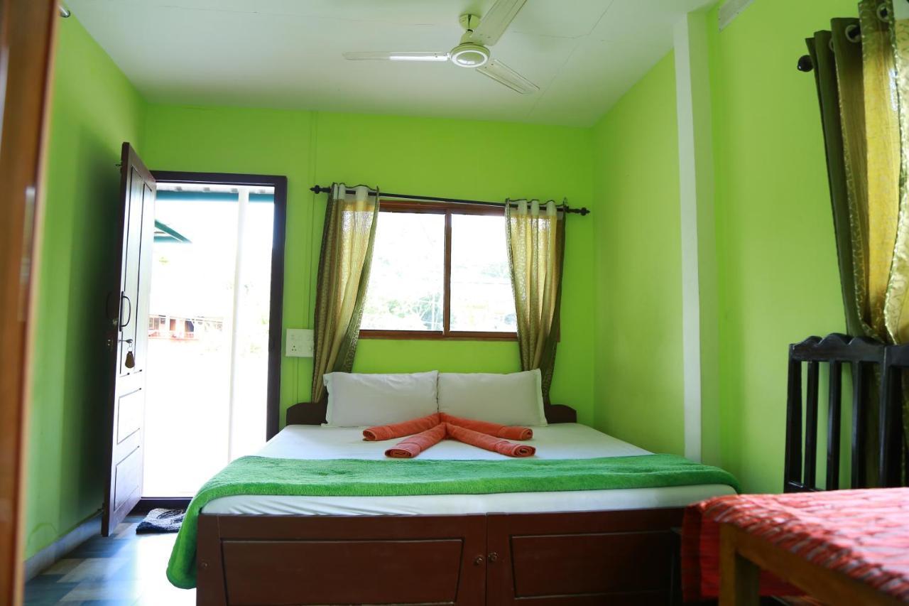 Dean Dale Cottages Thekkady Esterno foto