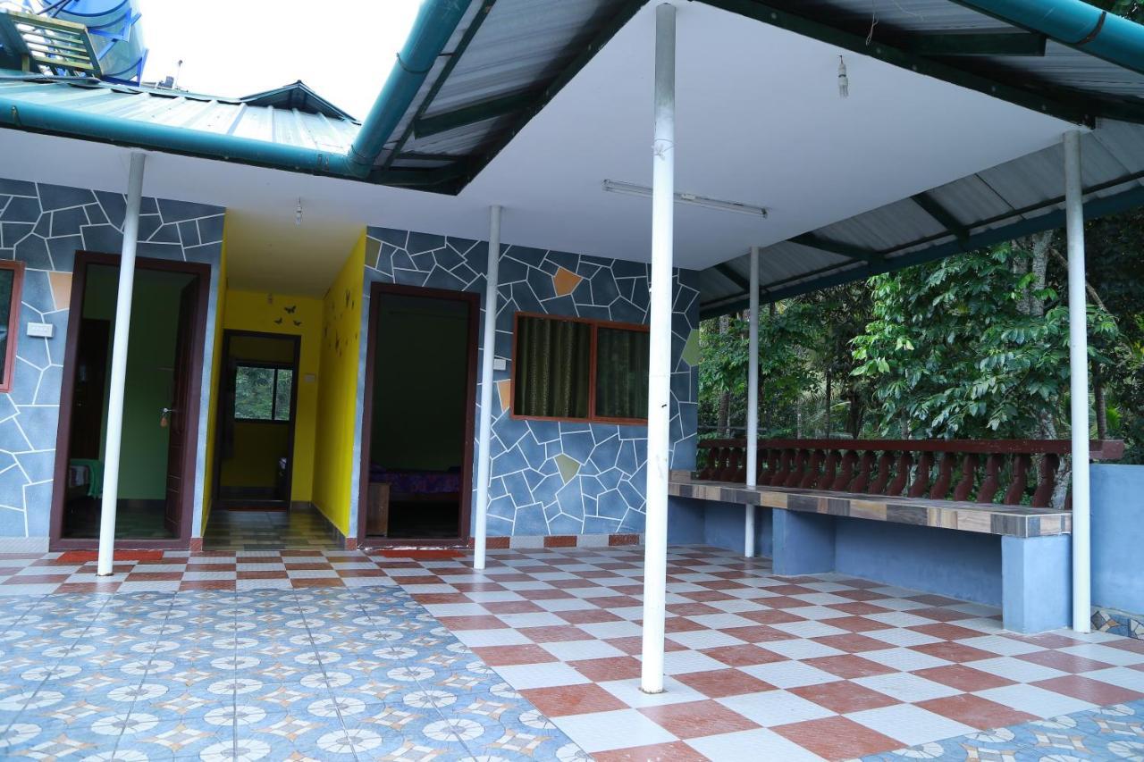 Dean Dale Cottages Thekkady Esterno foto