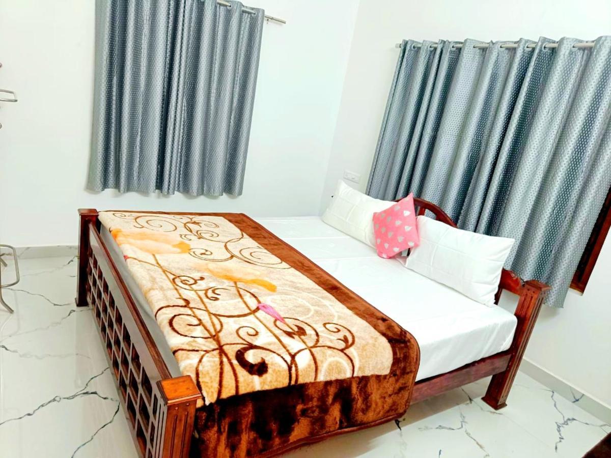 Dean Dale Cottages Thekkady Esterno foto